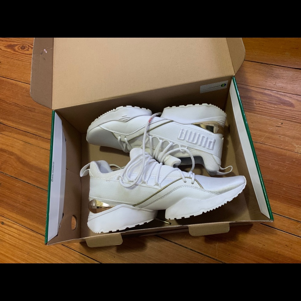 White and gold puma sneakers size 9.5
